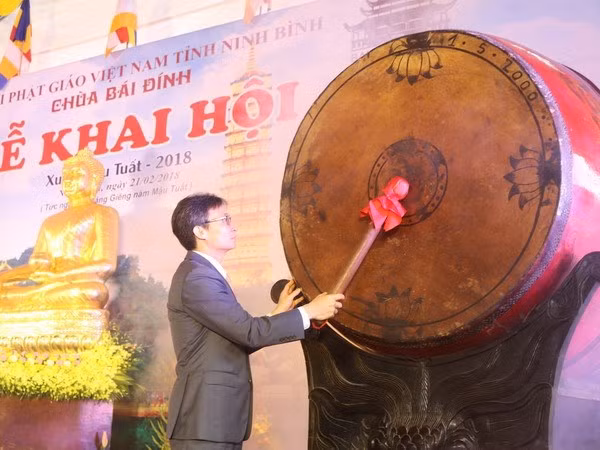 Ouverture de la Fête de la pagode Bai Dinh à Ninh Binh ảnh 1