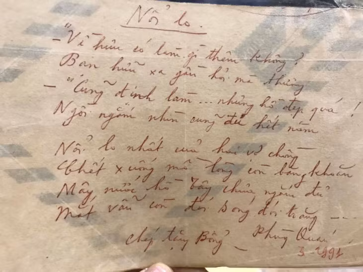 À Hanoi, une exposition feuillete cent ans en lettres manuscrites ảnh 2