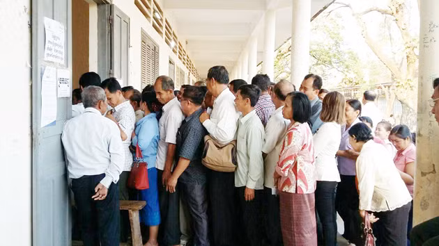 Cambodge : le PPC remporte une victoire écrasante aux sénatoriales ảnh 2