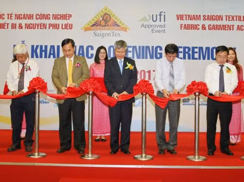 SaigonTex 2017 regroupe 1.200 entreprises ảnh 1