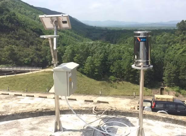 Mise en place d’une station de mesure pluviométrique automatique à l’archipel de Truong Sa ảnh 1
