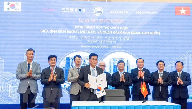 Binh Duong signe un accord de coopération avec le district de Gangnam (Séoul) ảnh 1