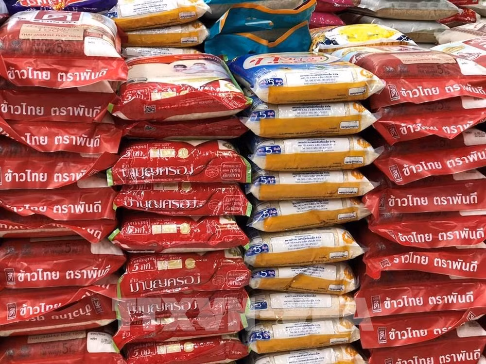 Le prix du riz thaïlandais devrait augmenter de 5 % au deuxième trimestre 2022 ảnh 1