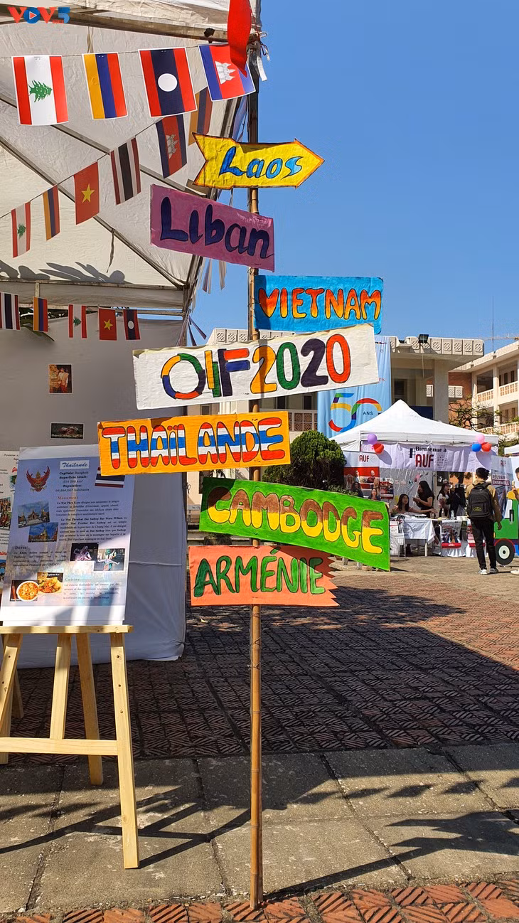 Le cinquantenaire de l’OIF, une véritable fête des couleurs francophones ảnh 1