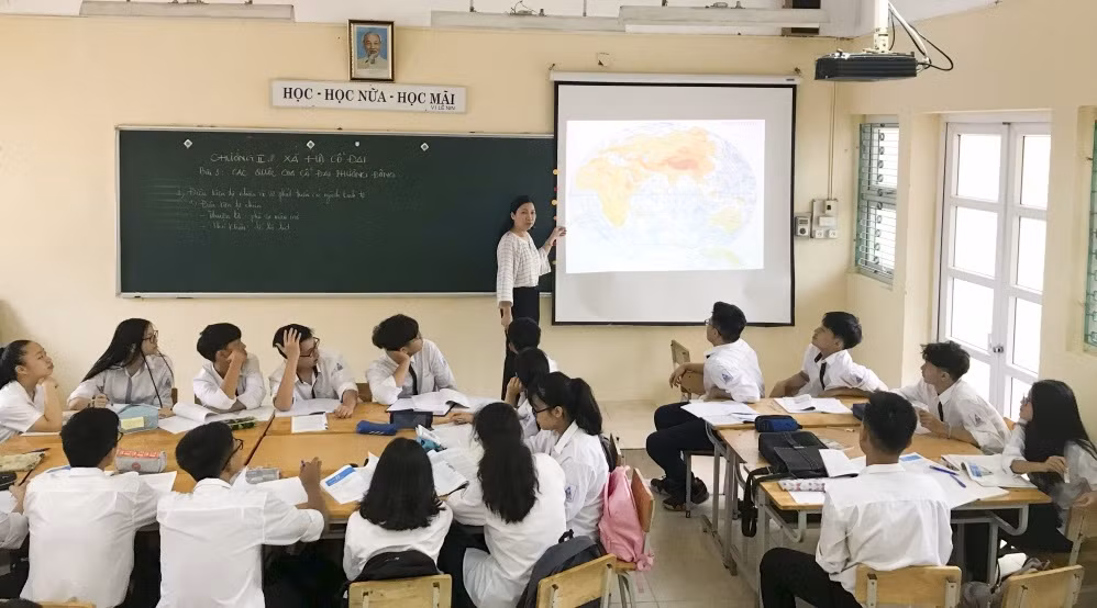 Comment promouvoir l’enseignement de l’histoire au lycée ảnh 1