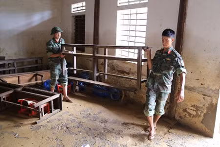 Quang Binh : après les crues, l’entraide ảnh 1 Quang Binh : après les crues, l’entraide ảnh 1