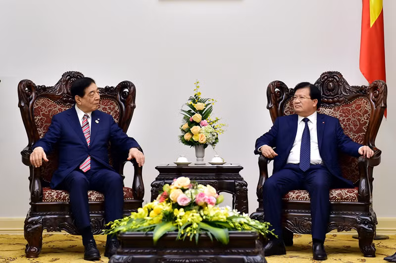 La Fédération internationale des de la Croix-Rouge et du Croissant-Rouge continue d'aider le Vietnam ảnh 1