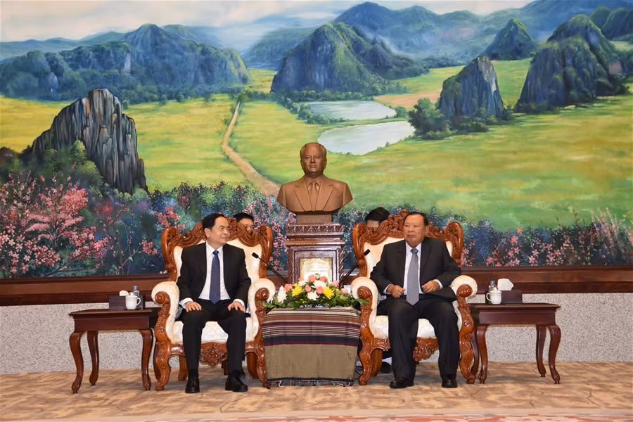 Le leader du PPRL salue la coopération efficace avec le Vietnam ảnh 1