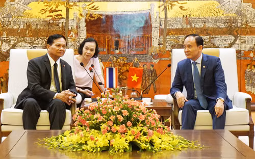 Promotion des relations de coopération Hanoï-Bangkok ảnh 1