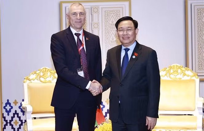 Le président de l’AN rencontre des dirigeants parlementaires d’autres pays ảnh 3 Le président de l’AN rencontre des dirigeants parlementaires d’autres pays ảnh 3