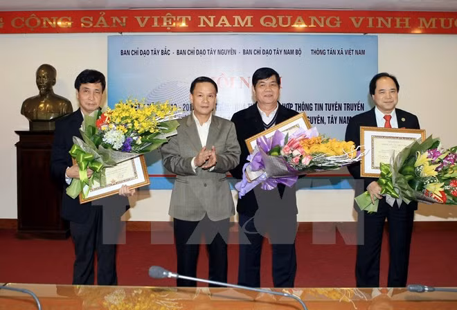 Coordination accrue entre la VNA et trois comités de pilotage régionaux ảnh 2
