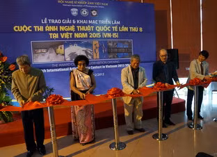 Remise des prix du 8e concours international de photos au Vietnam ảnh 2