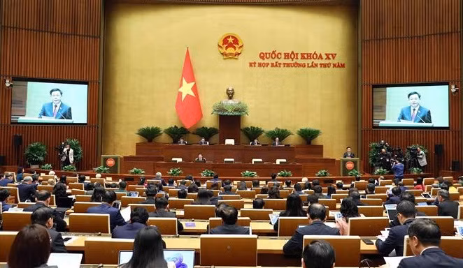 Ouverture de la 5e session extraordinaire de la 15e Assemblée nationale ảnh 1