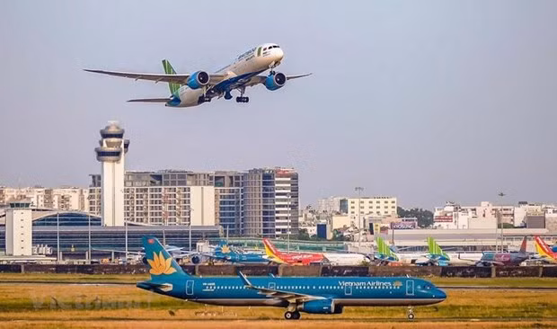 Hanoï - Ho Chi Minh-Ville est la 4e liaison aérienne intérieure la plus fréquentée au monde ảnh 1