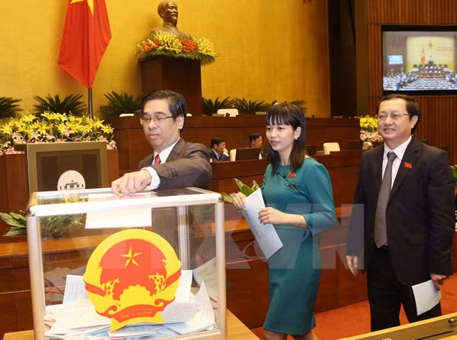 L'Assemblée nationale élit trois vice-Premiers ministres et 18 nouveaux ministres ảnh 1 L'Assemblée nationale élit trois vice-Premiers ministres et 18 nouveaux ministres ảnh 1