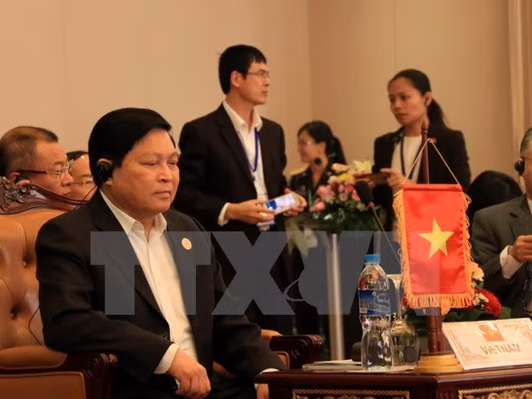 Ouverture de la réunion restreinte des ministres de la Défense de l'ASEAN ảnh 1