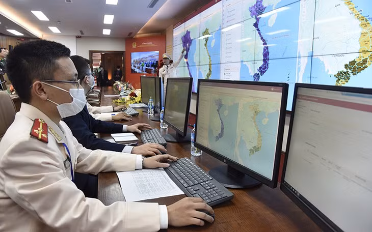Le Vietnam fait des progrès notables dans sa gouvernance électronique en 2021 ảnh 1
