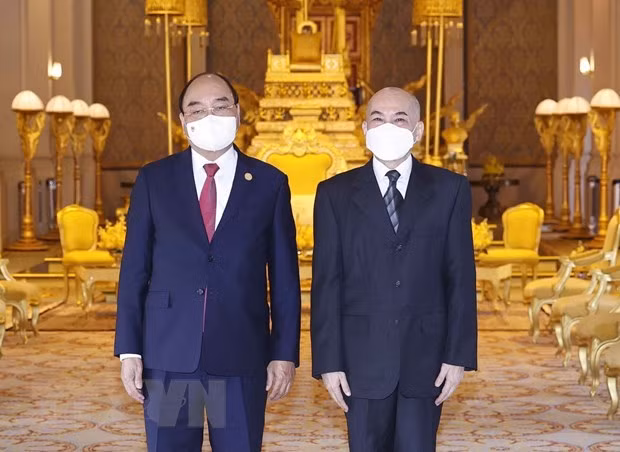 La visite d’Etat au Cambodge du président Nguyen Xuan Phuc couronnée de succès ảnh 2 La visite d’Etat au Cambodge du président Nguyen Xuan Phuc couronnée de succès ảnh 2