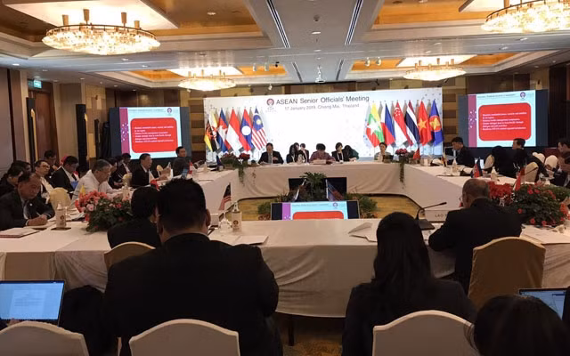 Les hauts responsables de l'ASEAN se préparent pour l'AMM restreinte ảnh 1