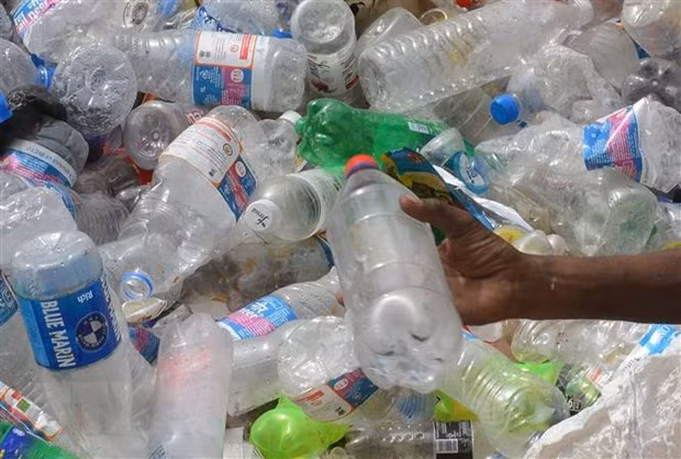 Le président philippin propose l’interdiction des plastiques à usage unique ảnh 1