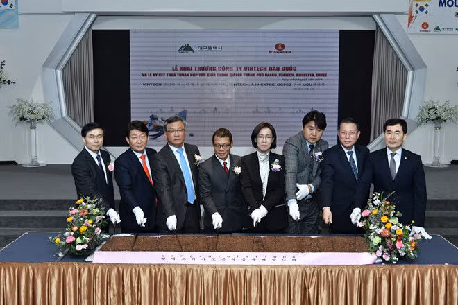 Inauguration de la société VinTech Korea Research à Daegu ảnh 1