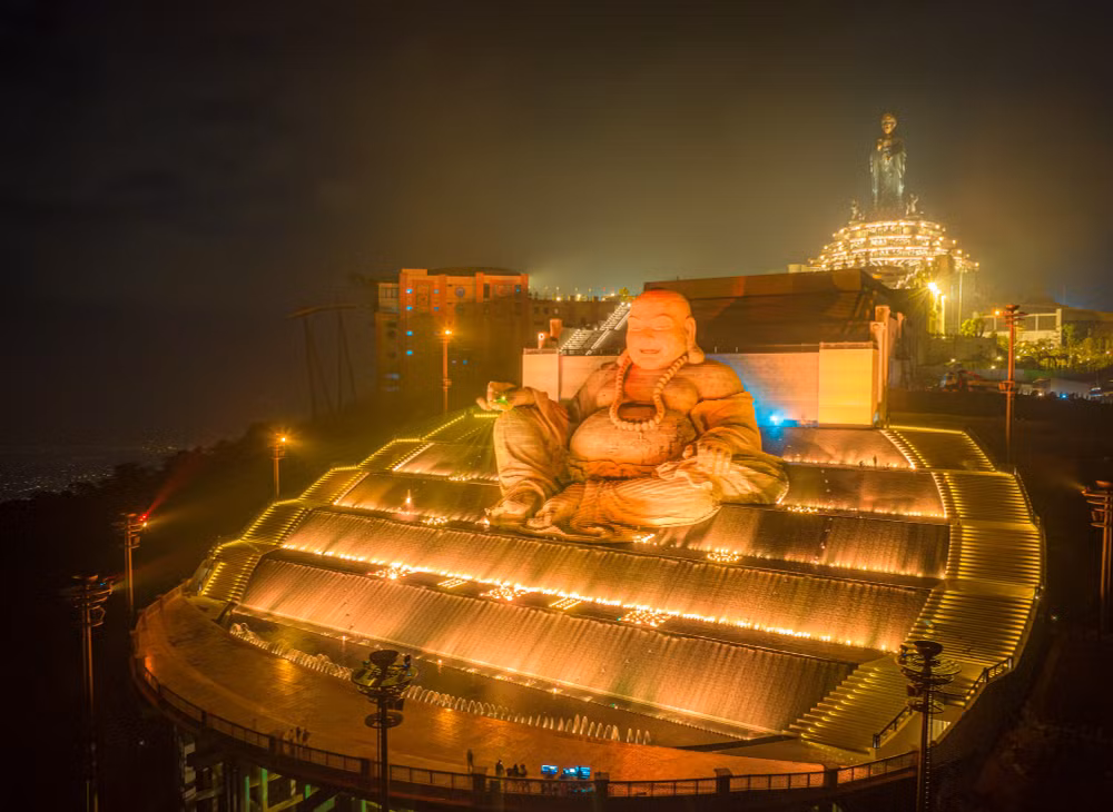 Les journaux britanniques font l’éloge de la photo de la montagne Ba Den au Vietnam ảnh 2