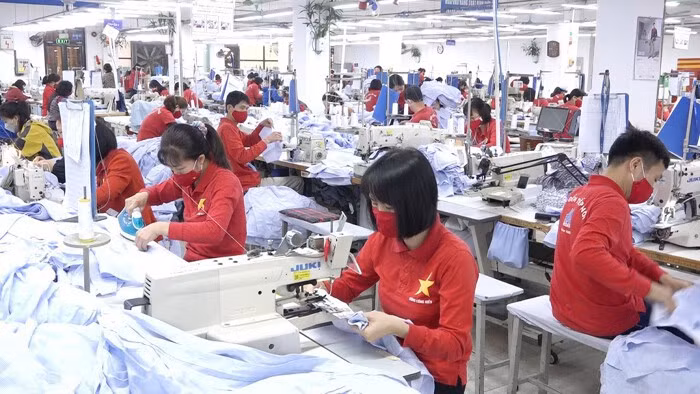 Amélioration des industries manufacturières après cinq mois ảnh 1