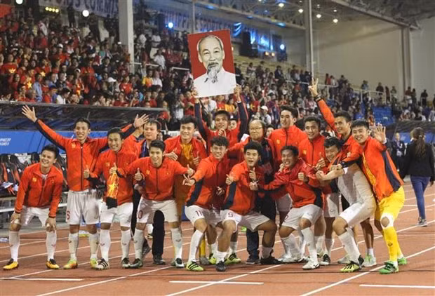 Le Vietnam termine 2e aux SEA Games 30 ảnh 1