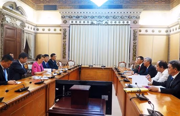 Ho Chi Minh-Ville promeut sa coopération touristique avec le Yunnan (Chine) ảnh 1 Ho Chi Minh-Ville promeut sa coopération touristique avec le Yunnan (Chine) ảnh 1