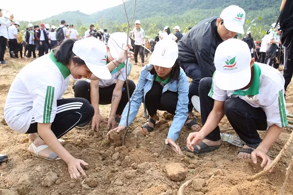 Lancement du Mois des jeunes 2019 à Binh Dinh ảnh 1 Lancement du Mois des jeunes 2019 à Binh Dinh ảnh 1