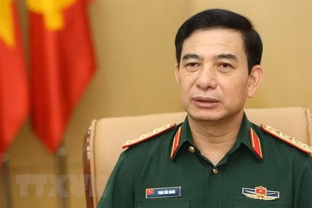 Une délégation de l’Armée populaire du Vietnam en visite officielle à Singapour ảnh 1