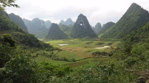Honorer des valeurs du géoparc mondial de Cao Bang ảnh 1