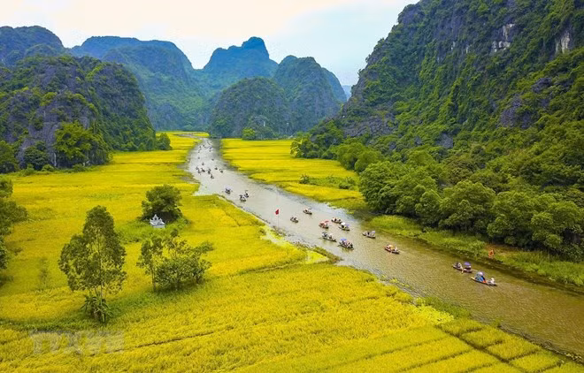 La grotte Thiên Hà, une destination touristique à ne pas manquer à Ninh Binh ảnh 2