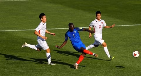Mondial U20 : le Vietnam battu 4-0 par la France ảnh 2