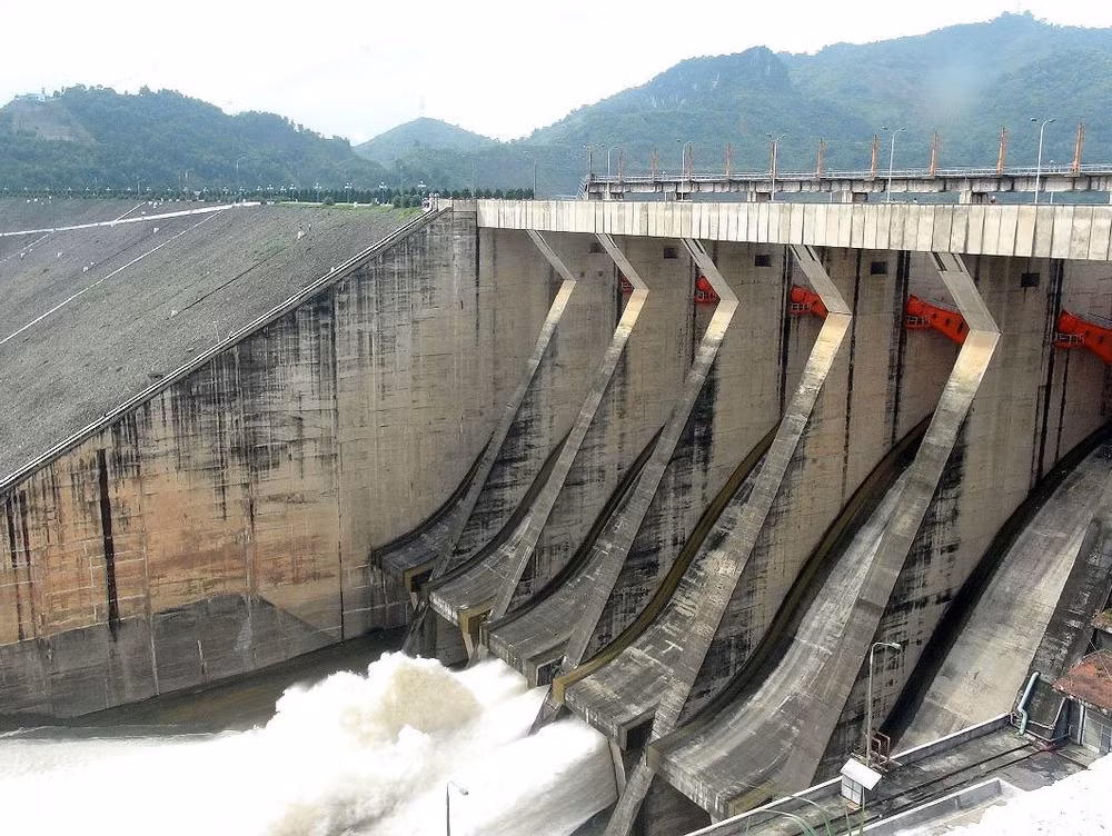 Agrandissement de la centrale hydroélectrique de Hoa Binh ảnh 1 Agrandissement de la centrale hydroélectrique de Hoa Binh ảnh 1
