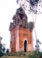 À l’ombre des tours cham à Binh Dinh, dans le Centre ảnh 3