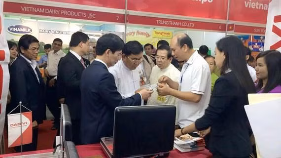 Promotion des marchandises vietnamiennes au Myanmar ảnh 1