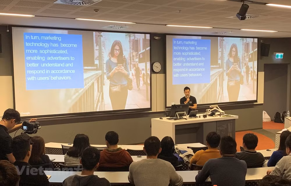 Des étudiants vietnamiens en Australie discutent des mégadonnées ảnh 1