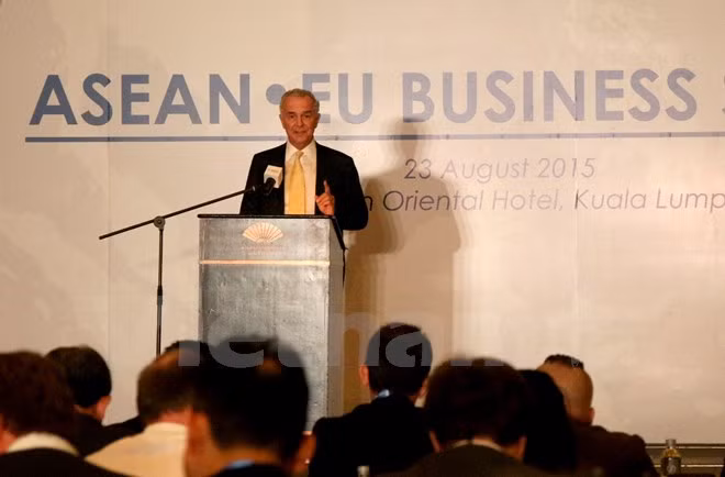 Le 4e Sommet d'affaires ASEAN-UE s'ouvre en Malaisie ảnh 1 Le 4e Sommet d'affaires ASEAN-UE s'ouvre en Malaisie ảnh 1