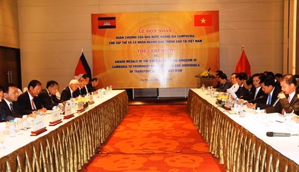 Communications et Transports: Vietnam et Cambodge resserrent leur coopération ảnh 1