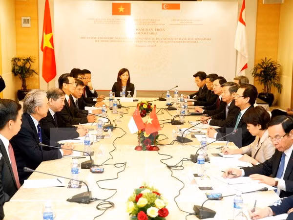 Résultats de la tournée du PM en Malaisie et à Singapour ảnh 1
