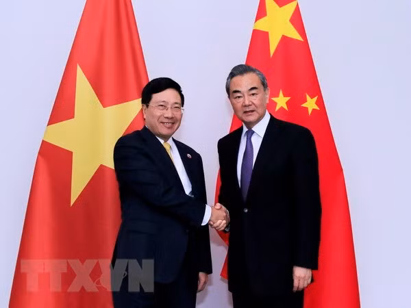 Vietnam-Chine : entretien entre les ministres des Affaires étrangères ảnh 1