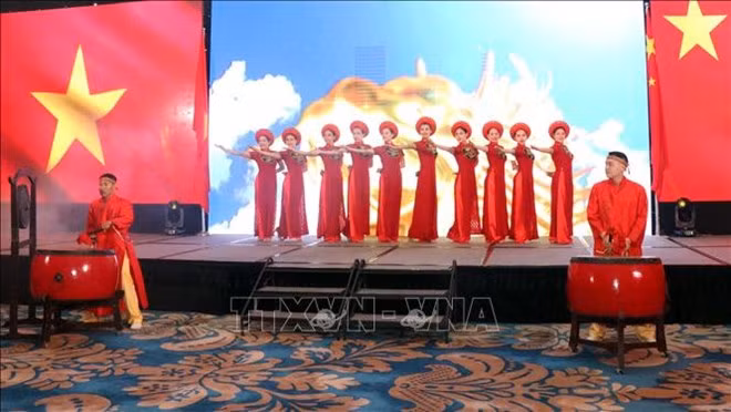 Echange d’amitié Vietnam-Chine 2018 ảnh 1
