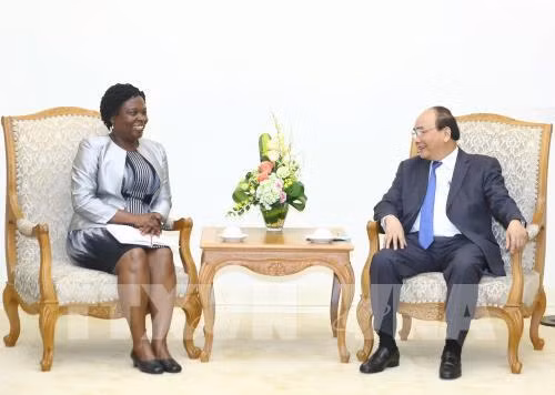 Le Premier ministre reçoit la vice-présidente de la BM pour l'Asie de l'Est et le Pacifique ảnh 1