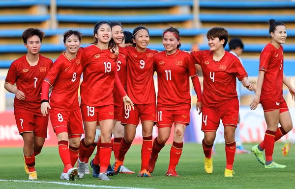 L'équipe féminine vietnamienne se prépare pour le match amical contre celle néo-zélandaise ảnh 2 L'équipe féminine vietnamienne se prépare pour le match amical contre celle néo-zélandaise ảnh 2