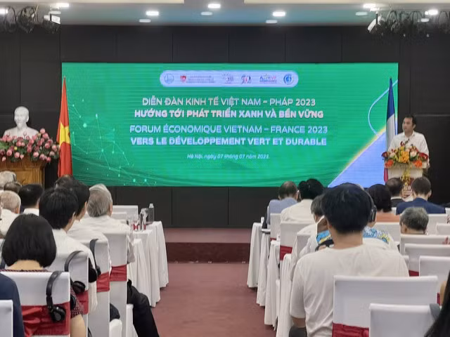 Le Forume économique Vietnam – France 2023 vers le développement vert et durable ảnh 1