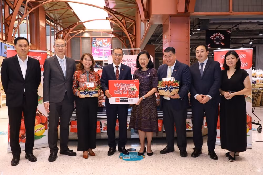 Les litchis vietnamiens mis en vente au supermarché thaïlandais ảnh 1 Les litchis vietnamiens mis en vente au supermarché thaïlandais ảnh 1