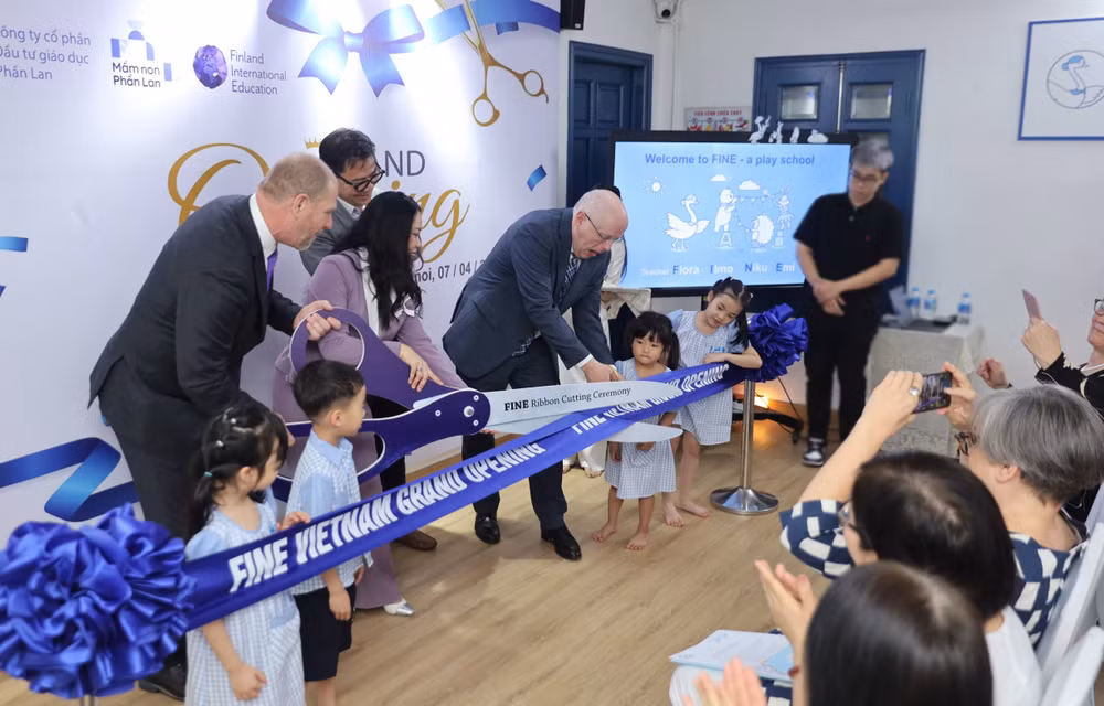 Ouverture d’un jardin d'enfants à la finlandaise à Hanoi ảnh 1