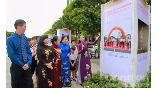 Exposition: «Hô Chi Minh-Ville - Développement et intégration» ảnh 1 Exposition: «Hô Chi Minh-Ville - Développement et intégration» ảnh 1