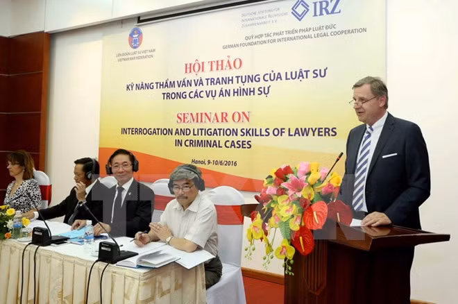 Vietnam-Allemagne : les avocats partagent leurs expériences professionnelles ảnh 1